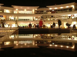lazona04.jpg